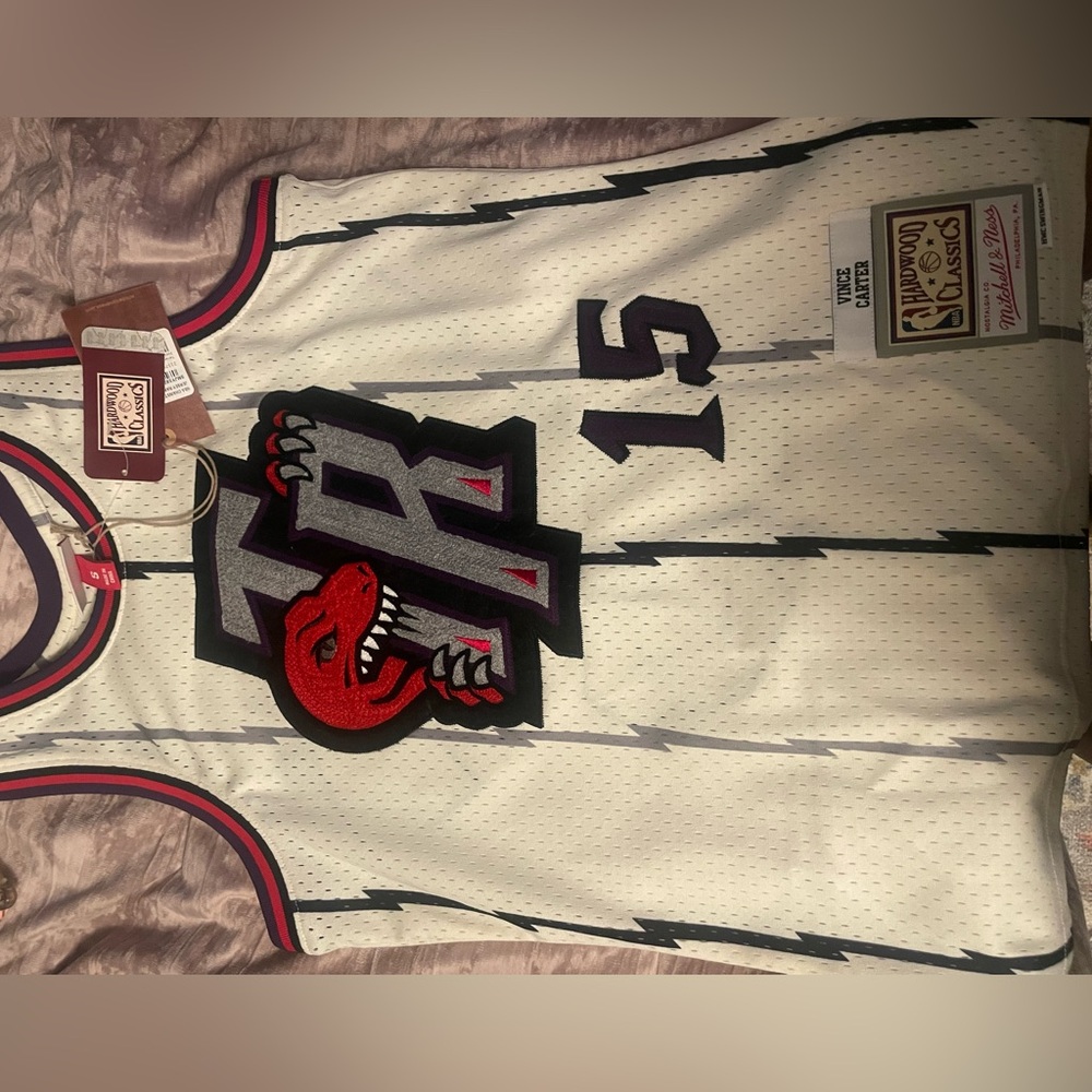 Mitchell & Ness Toronto Raptors Jersey